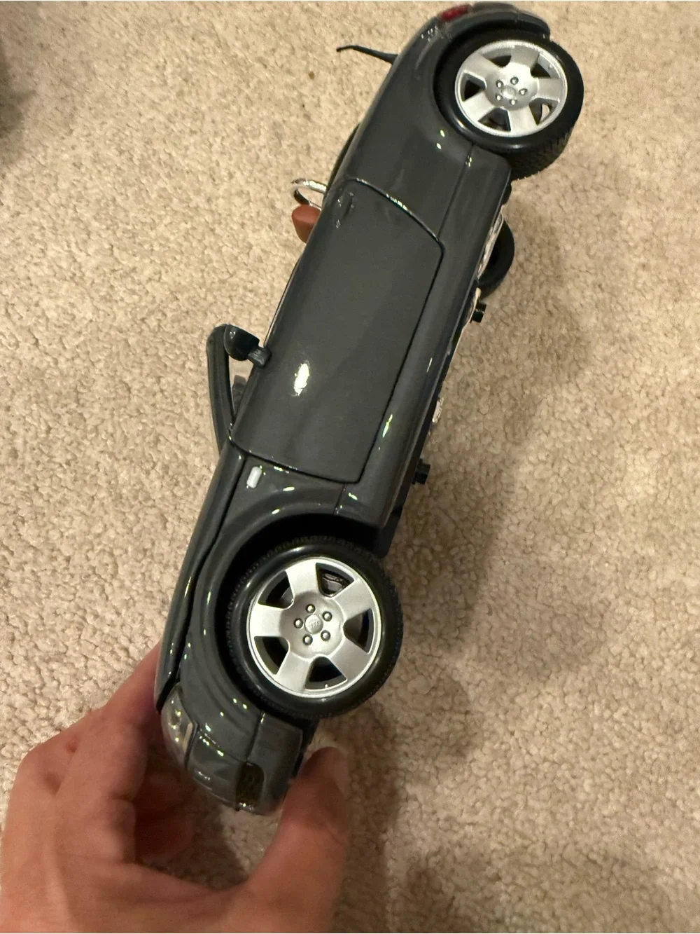 Convertible Dashboard Model - Black with Brown Seats